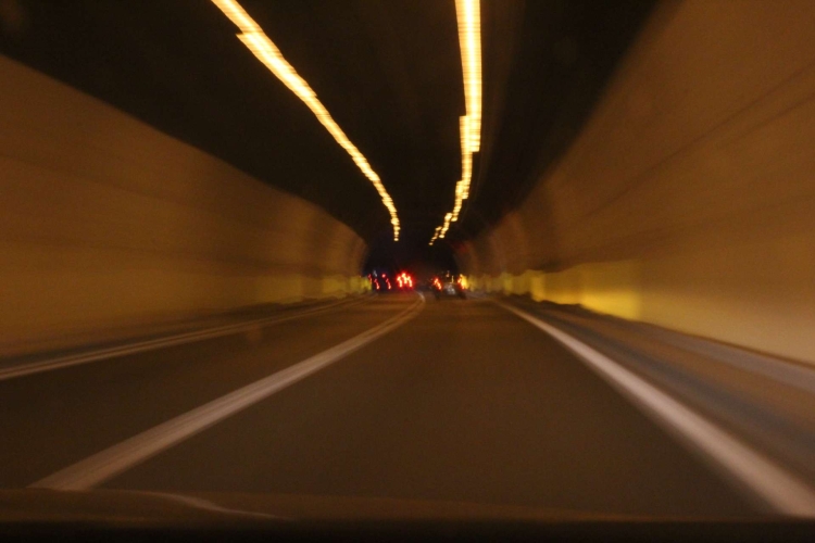 Tunnel